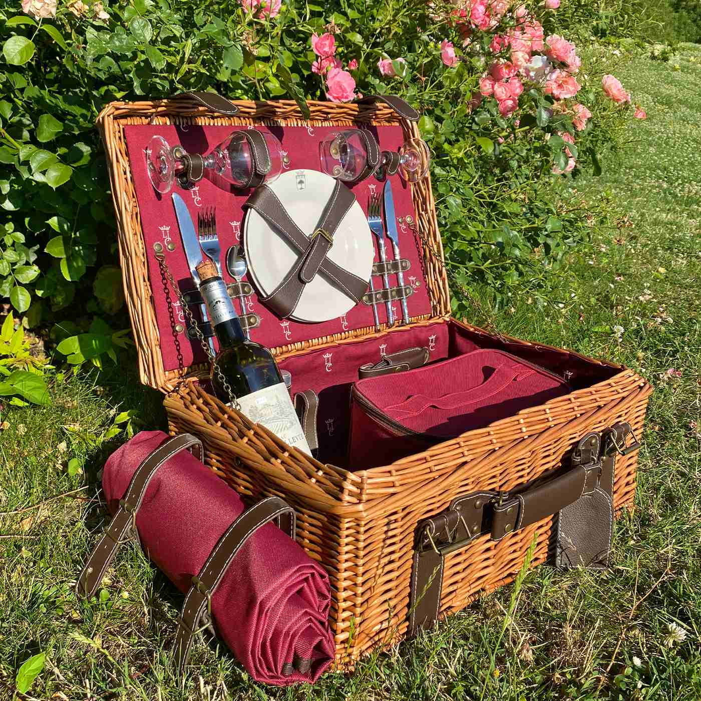 Picknickkorbe aus Weide und Leder "Champs-Elysées" bordeauxrot - 2 Personen