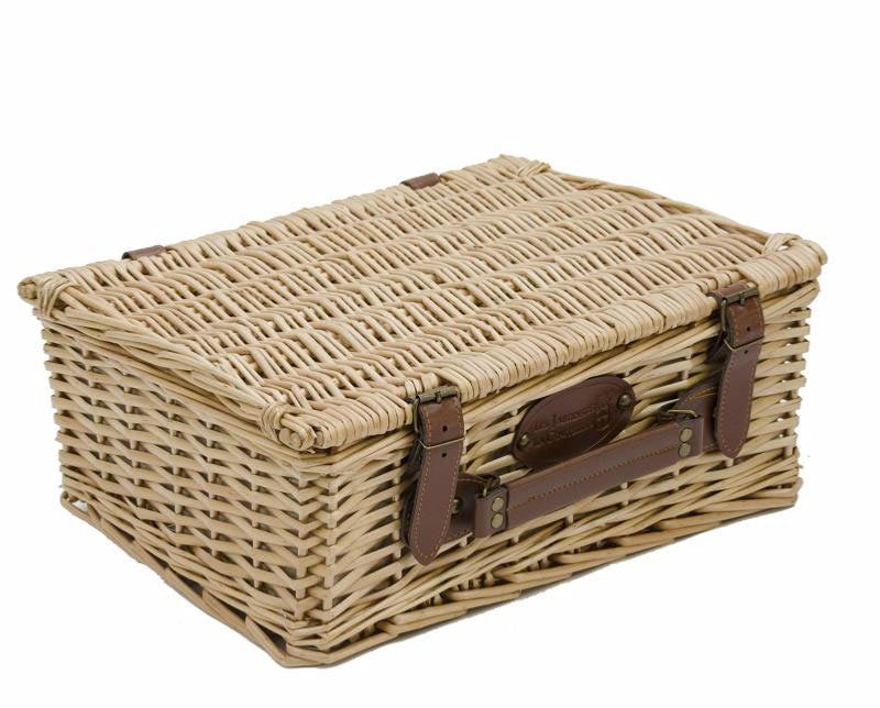 Leeres Picknickköfferchen aus Weidenholz