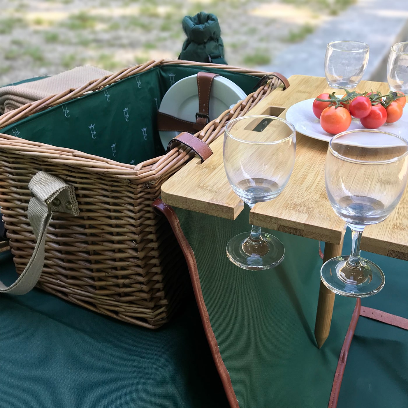 Picknickkorb Saint-Honoré mit Lederriemen - 4 Personen
