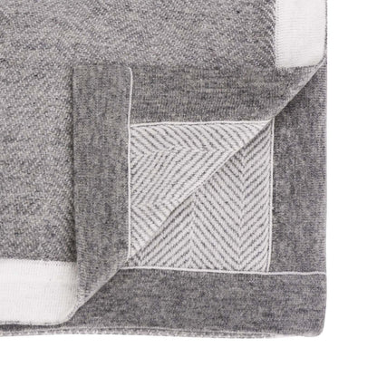 Plaid aus Wolle in Grau und Elfenbein - große Fischgrätenmuster - 130 x 200 cm